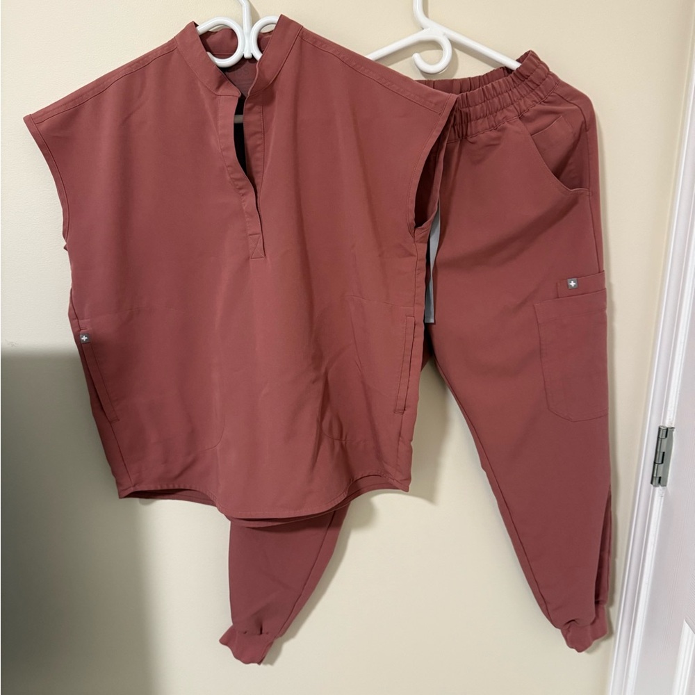 Figs Mauve Scrubs